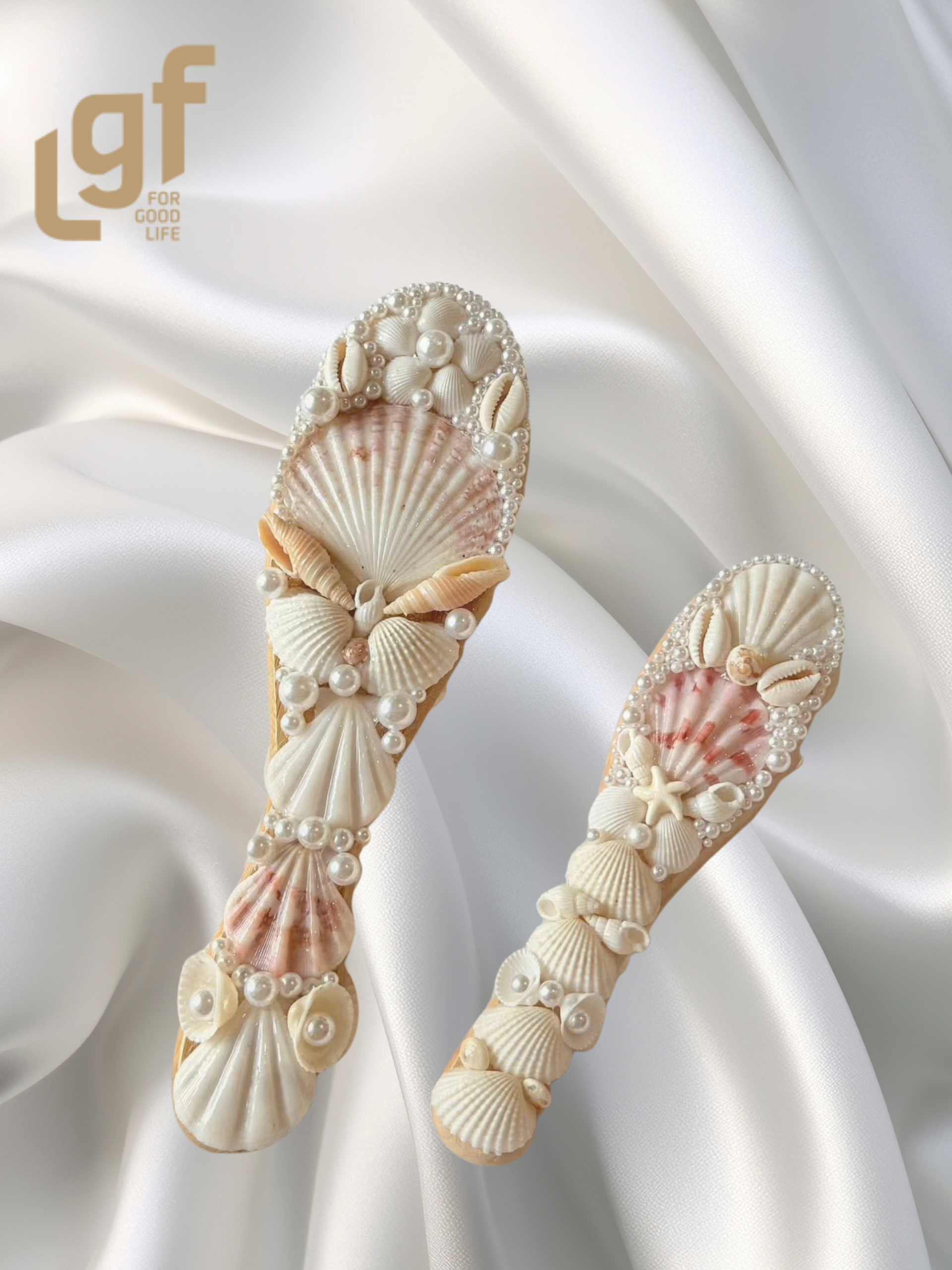 "the sea’s muse" – handmade seashell comb